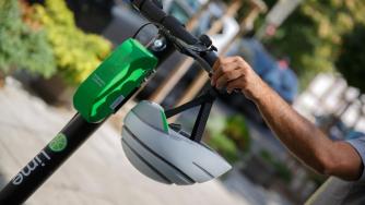 Lime връща тротинетките в София на по-ниски цени