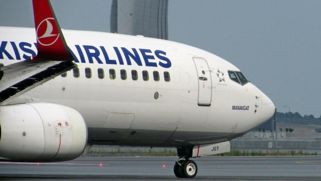 Turkish Airlines намалява наполовина заплатите на пилотите 