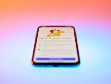 Google и Apple опростяват системата за Covid известия