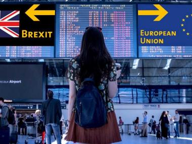 Паундът потъва, докато Великобритания се подготвя за Brexit без сделка