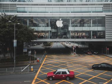 Шестте най-големи технологични акции загубиха $1 трлн. за три дни