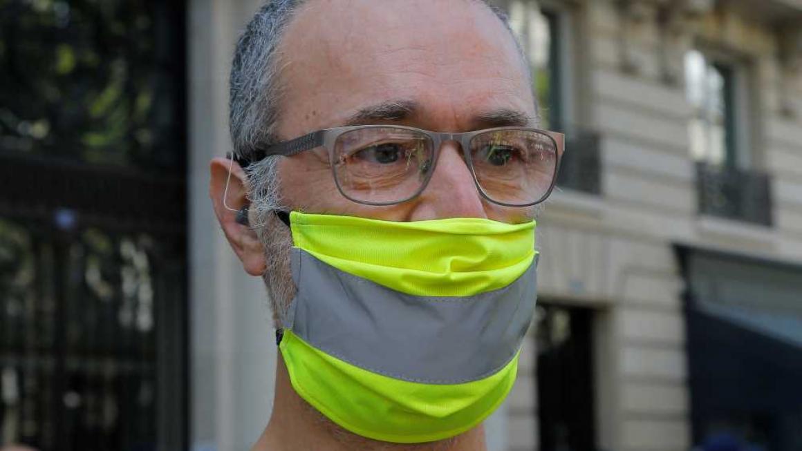 Галерия :: Снимка 3 :: „Жълтите жилетки“ отново се изправиха срещу Макрон (снимки)}