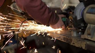 За поредна седмица съкратените в България са повече от наетите