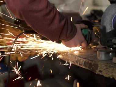 За поредна седмица съкратените в България са повече от наетите