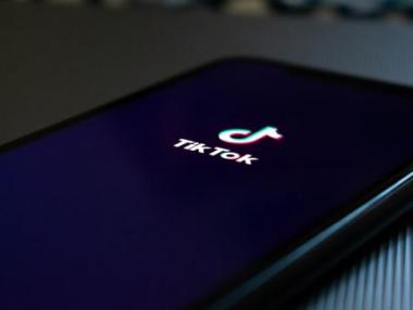 САЩ забраняват инсталирането на TikTok и WeChat от неделя