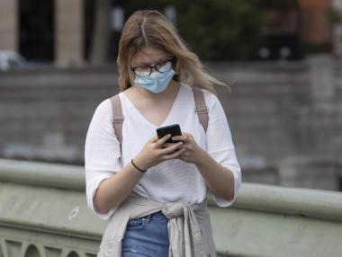 Англия въвежда солени глоби при отказ от карантина 