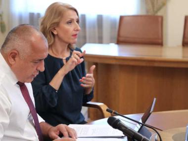 Правителството удължи извънредната обстановка до 30 ноември