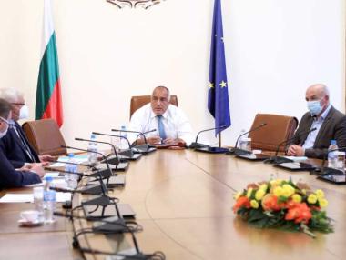 Борисов връща коронабрифингите