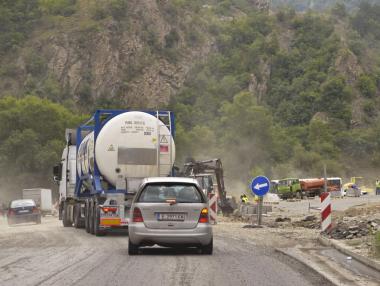 „Геострой“ и „Пътстрой-92“ отново дават най-ниска цена за „Струма“ през дефилето