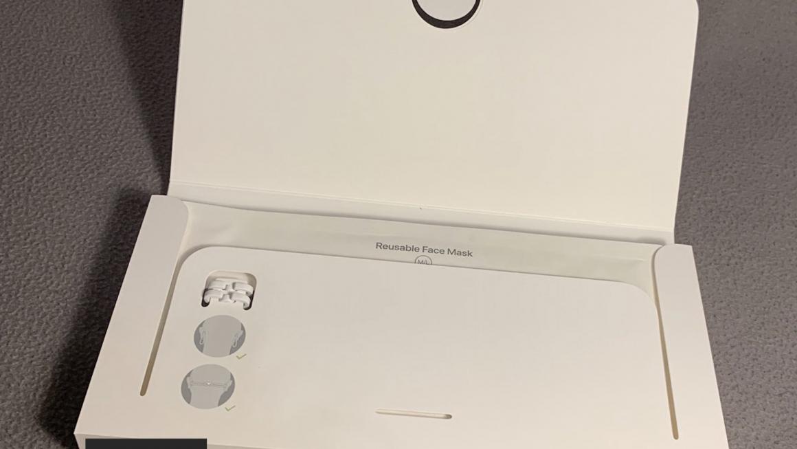 Галерия :: Снимка 3 :: Apple направи и маска за лице}