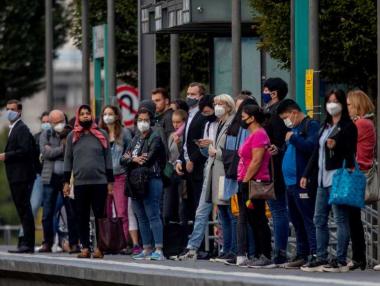 Covid-19 лишава младите хора от „мечтаната работа“