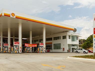 Shell съкращава служители заради спада в търсенето на петрол 