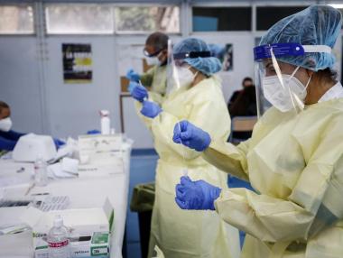 Гърция отново удължи изискването за PCR тестове