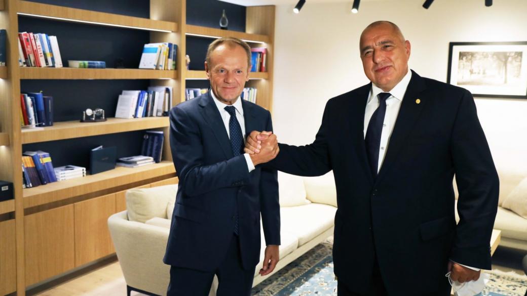 Доналд Туск подкрепил Борисов срещу искащите оставка