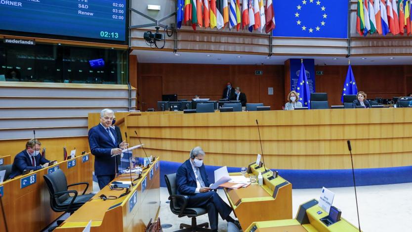 Евродепутатите искат работещ инструмент за спиране на еврофондове