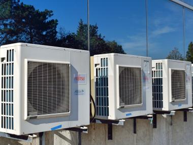 Климатиците ни топлят икономично