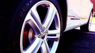 Китайска компания подари на хилядите си служители нови коли