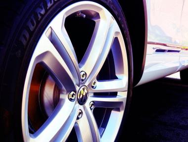 Китайска компания подари на хилядите си служители нови коли