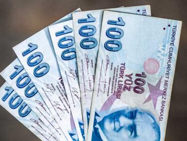 Заплахата от американски санкции срещу Турция срива допълнително лирата