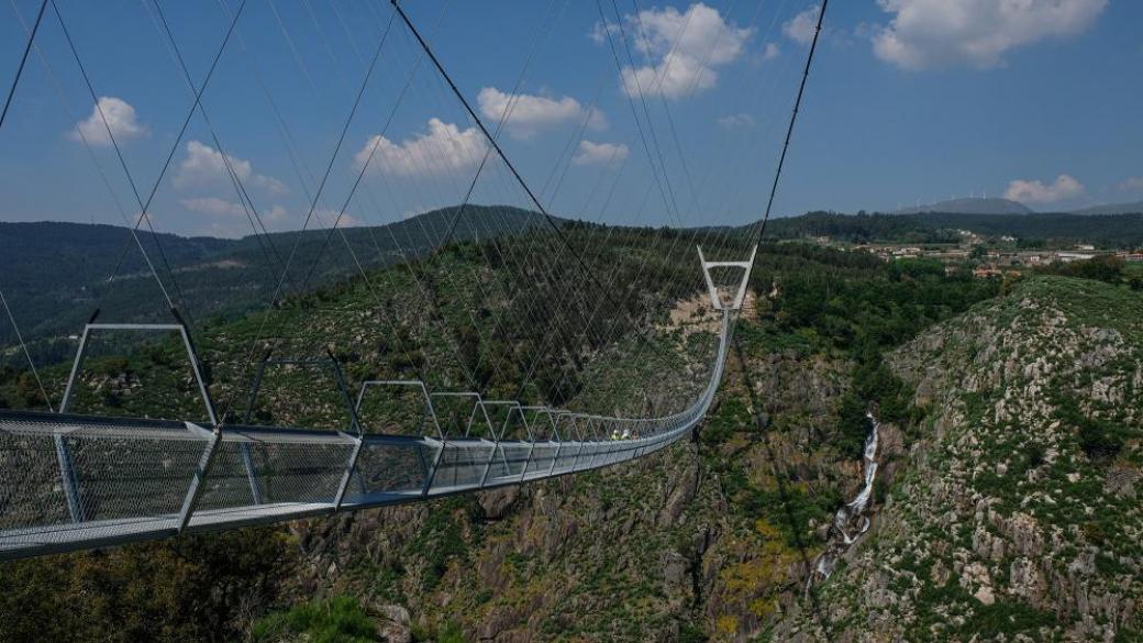 Португалия построи най-дългия въжен мост в света