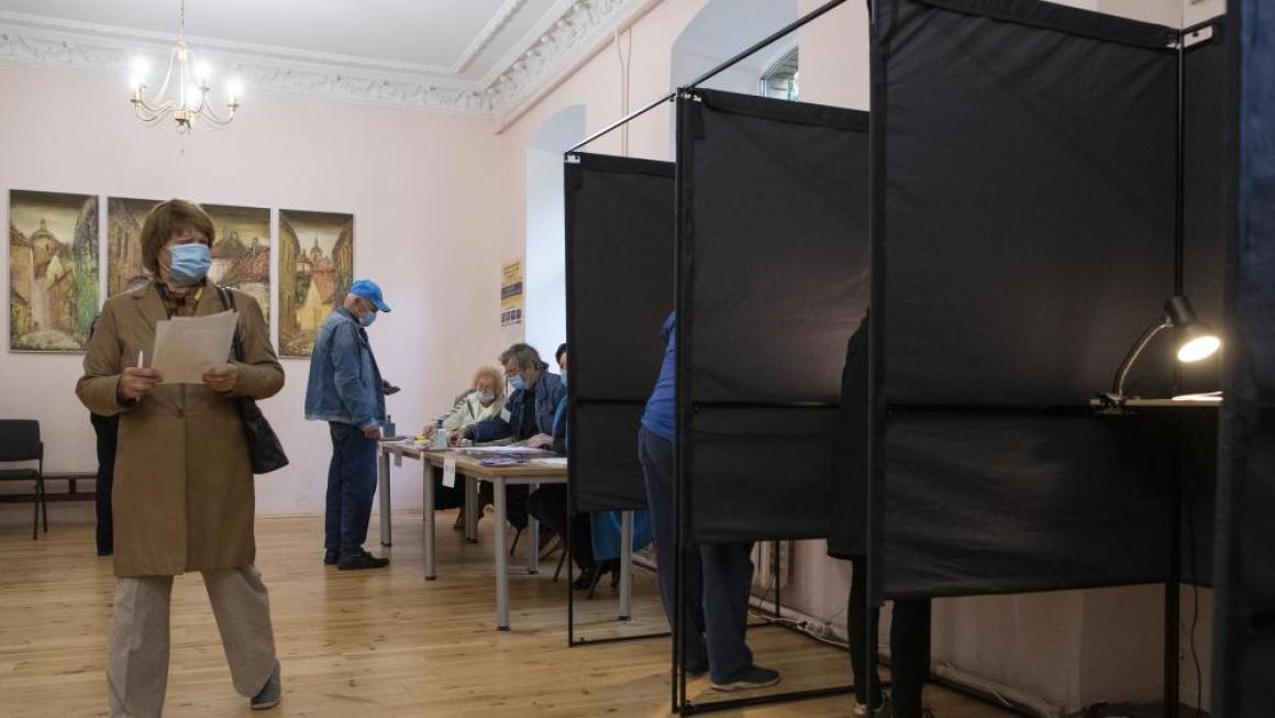 Галерия :: Снимка 5 :: Литва провежда парламентарни избори}