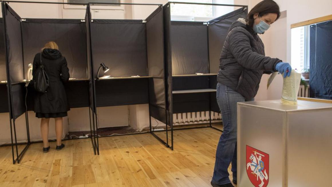 Галерия :: Снимка 0 :: Литва провежда парламентарни избори}