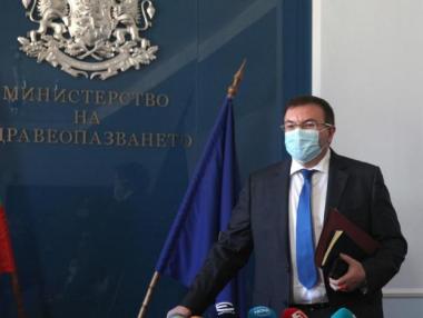 Ангелов: Няма смисъл от нови мерки, които също да не се спазват