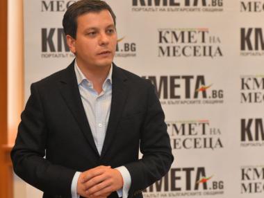 С конкурса „Кмет на годината“ помагаме на общините