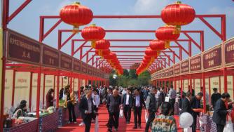 Икономиката на Китай расте и дава надежди за глобално възстановяване