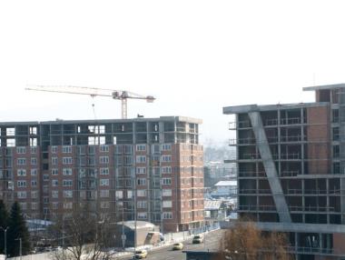 Кризата нанася удар върху строителството в България със закъснение