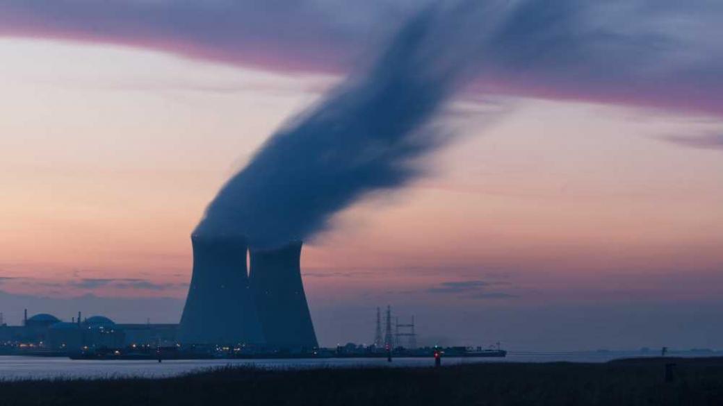 Полша купува ядрена технология от САЩ за поне $18 млрд.