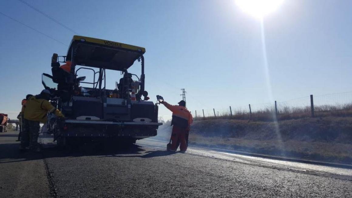 Галерия :: Снимка 3 :: До 10 дниАПИ обеща: приключва ремонтът на 12 км от „Тракия“ преди Чирпан}