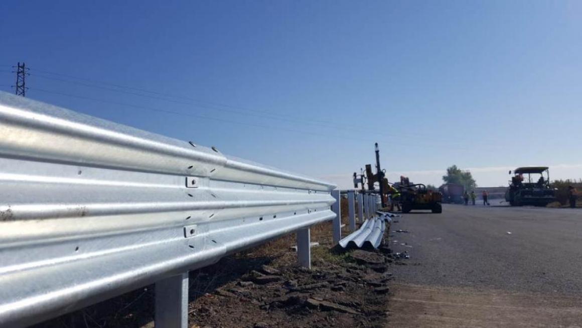 Галерия :: Снимка 5 :: До 10 дниАПИ обеща: приключва ремонтът на 12 км от „Тракия“ преди Чирпан}