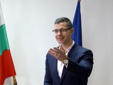 Директорът на БНР обвини министъра на културата във фалшификация