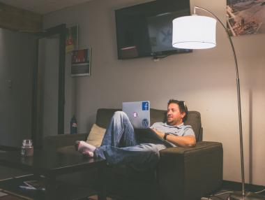 Covid-19 преобърна модела на работа с главата надолу