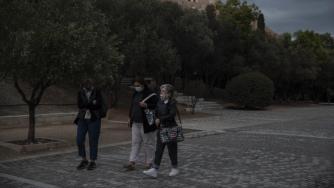 От утре в Атина и Солун също ще има вечерен час