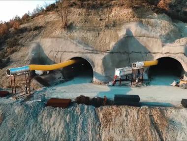 Видео разходка в тунел „Железница“