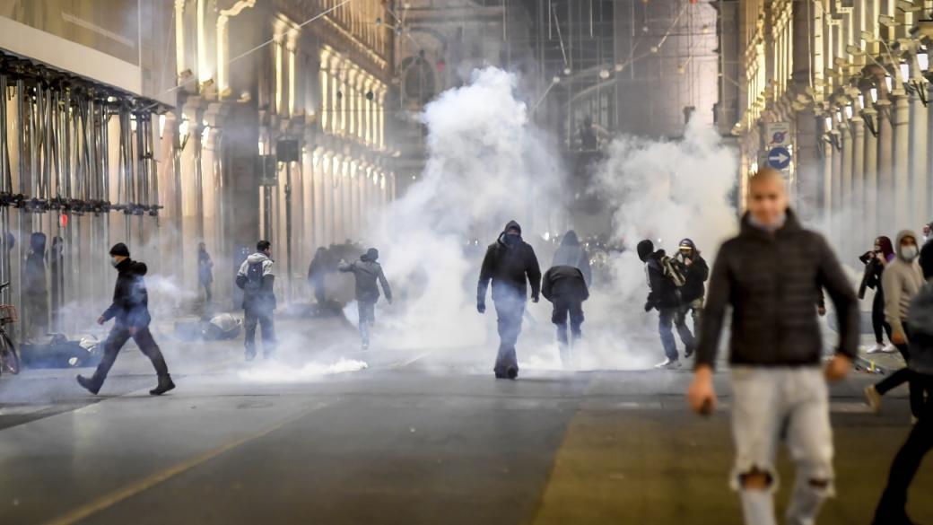 Бурни протести в Италия заради новите мерки срещу COVID-19