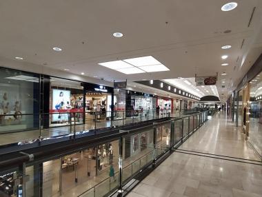 Празните офиси оказват негативно влияние върху моловете