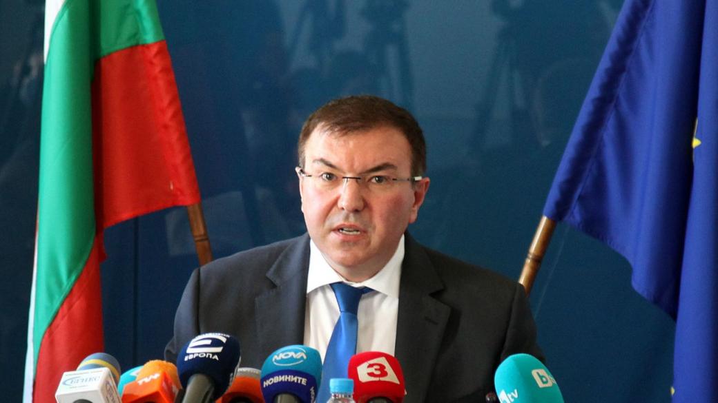 МЗ отхвърли идеята на Кунчев за намалена карантина за „управници“