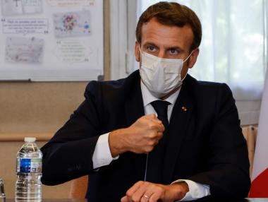 Франция планира едномесечна пълна блокада заради Covid-19
