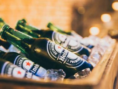 Heineken започва да съкращава персонал заради кризата