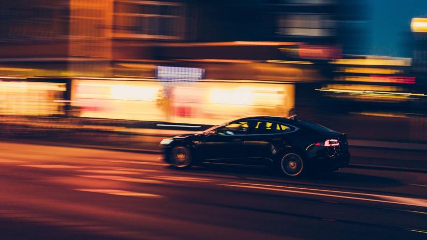 Mercedes залага на еволюцията след революцията на Tesla