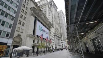 Борсовите индекси полетяха надолу