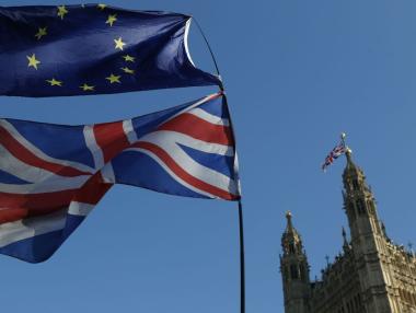 Великобритания още вярва, че може да избегне втора блокада