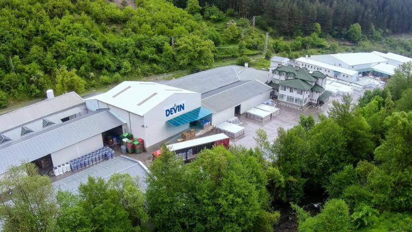 Заводът на „Девин“ работи изцяло на зелена енергия