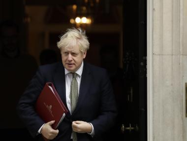 Борис Джонсън обмисля повторна пълна блокада на Англия