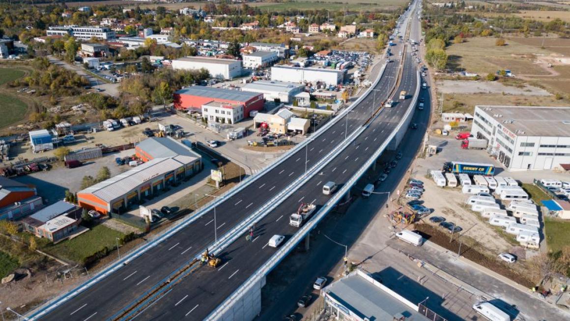 Галерия :: Снимка 3 :: АПИ пуска движението по 2.5 км от Южната дъга на София}