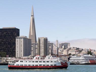 Имотна сделка за милиони долари по време на пандемия