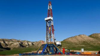 Петролът поевтиня с 2% заради изборите в САЩ